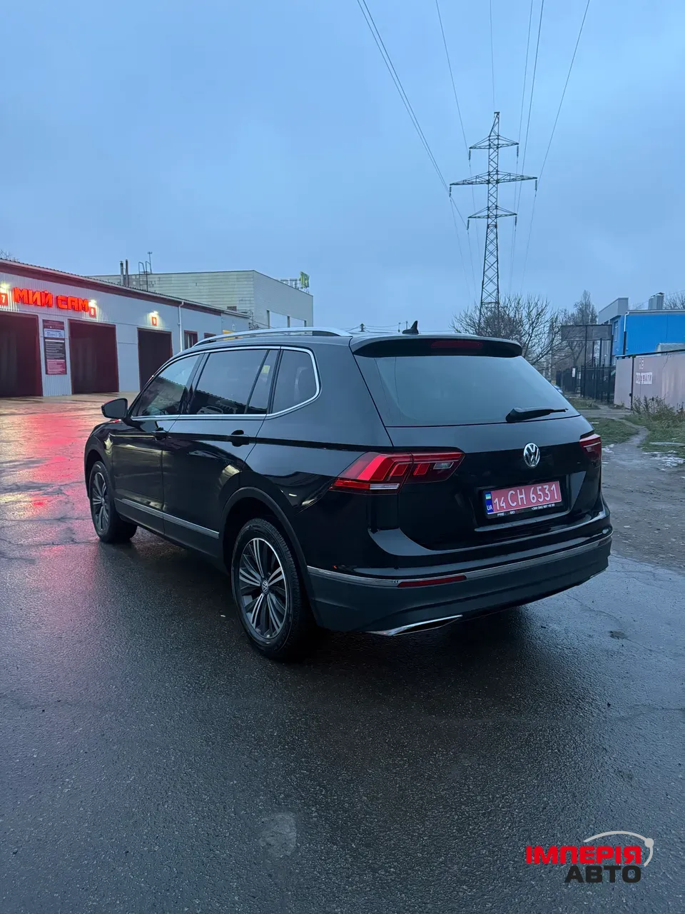 Volkswagen Tiguan - фото 8