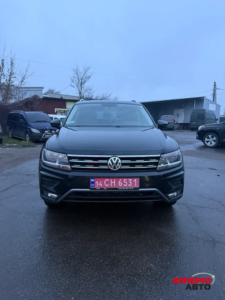Volkswagen Tiguan - фото 2