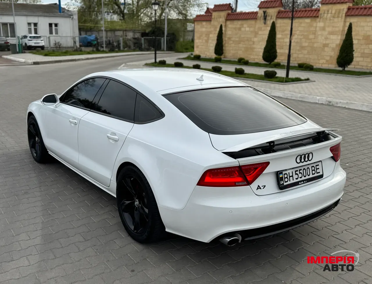 Audi A7 - фото 8