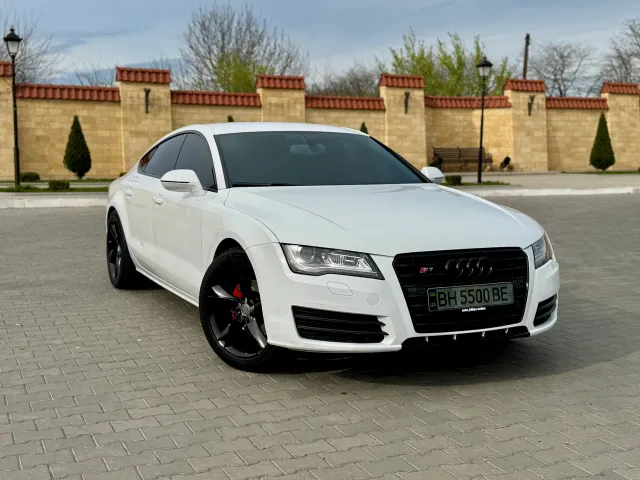 Audi A7 - фото 1