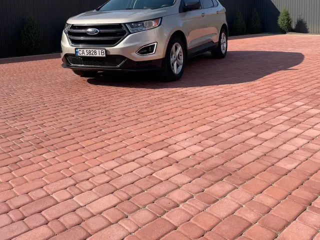 Ford Edge - фото 1