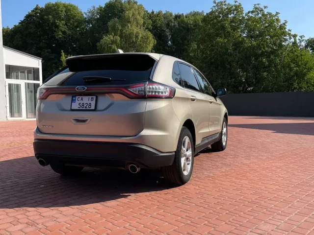 Ford Edge - фото 3