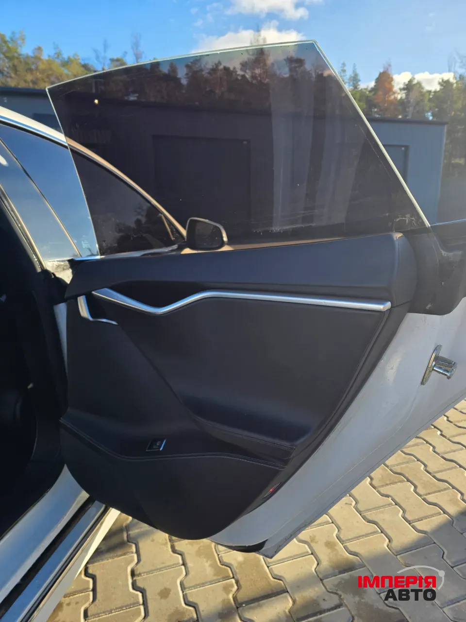 Tesla Model S - фото 18