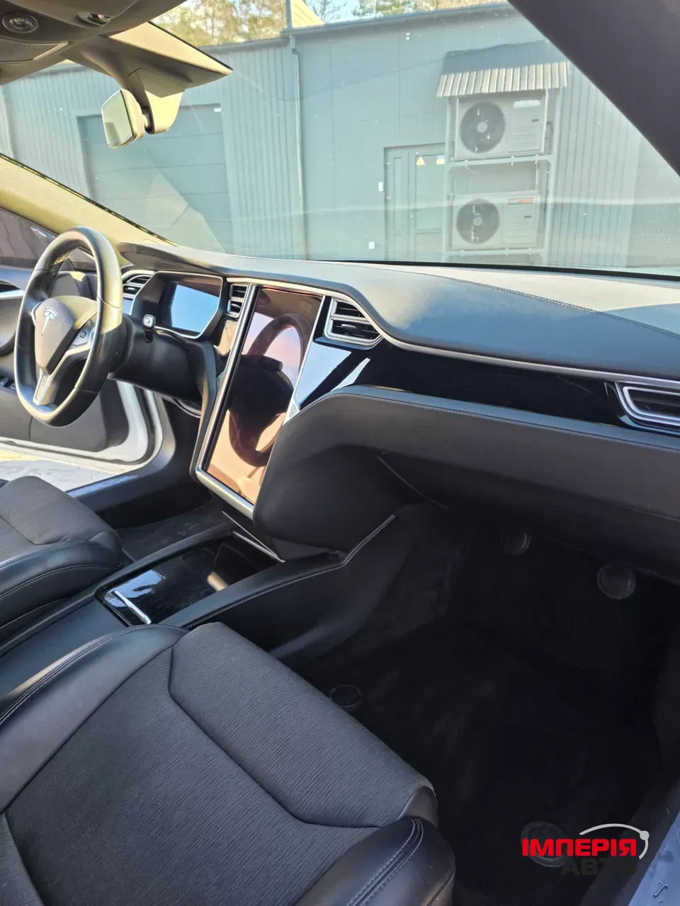 Tesla Model S - фото 26