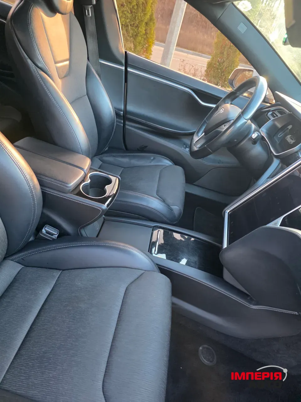 Tesla Model S - фото 30