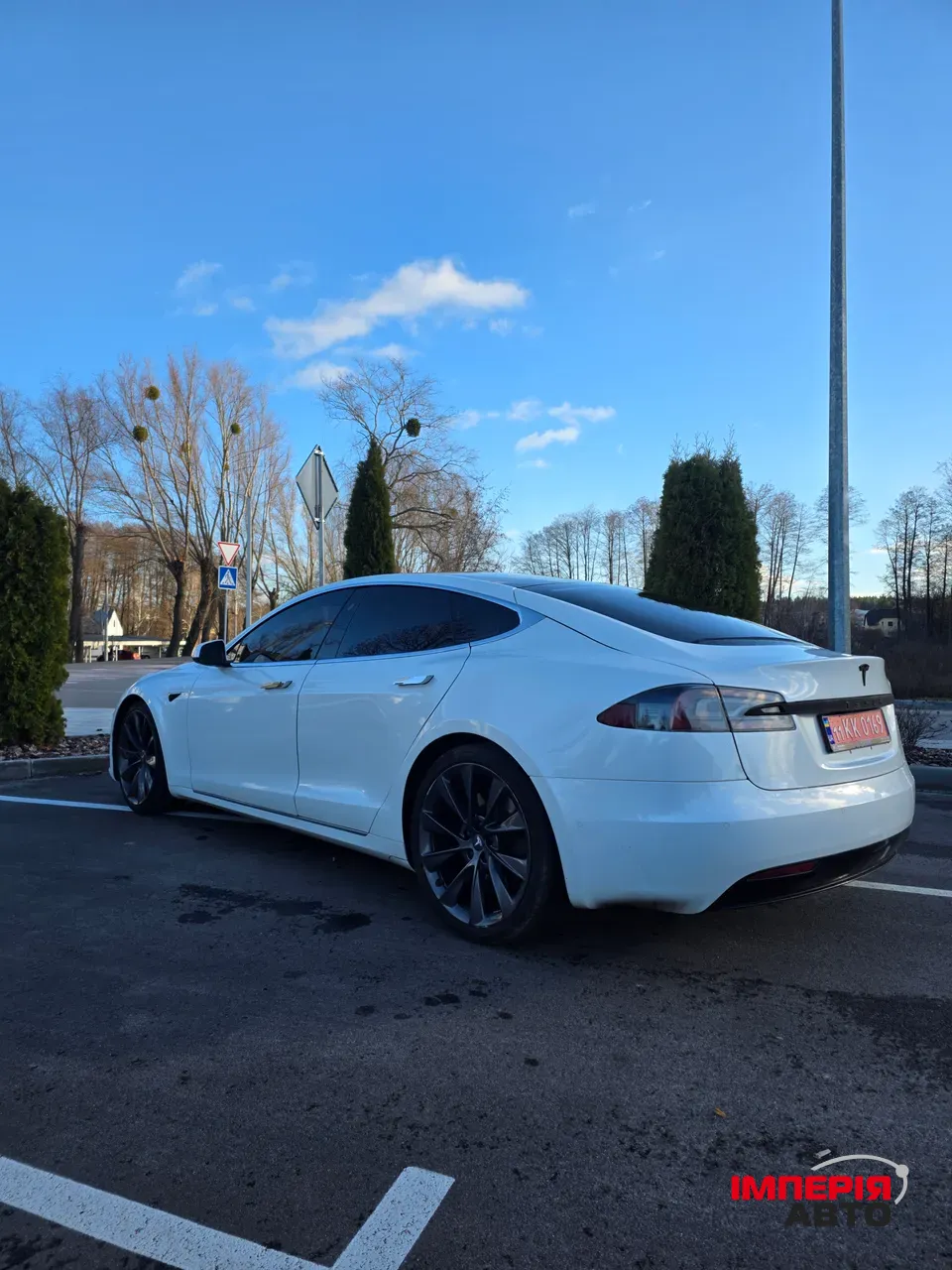 Tesla Model S - фото 3