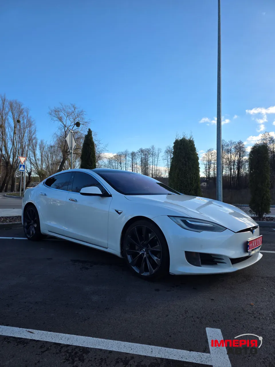 Tesla Model S - фото 6