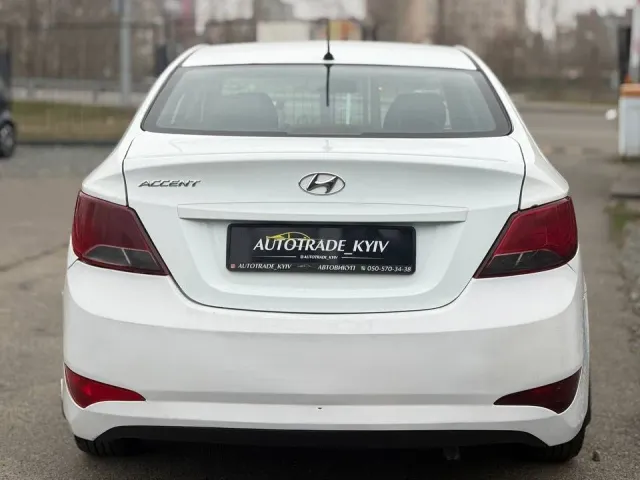 Hyundai Accent - фото 5