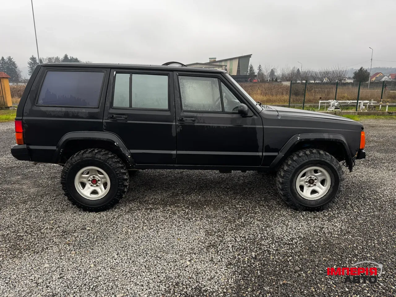 Jeep Cherokee - фото 16