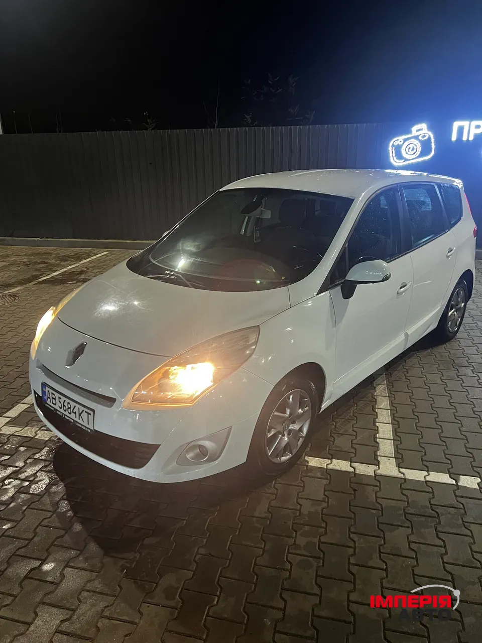 Renault Scenic - фото 6