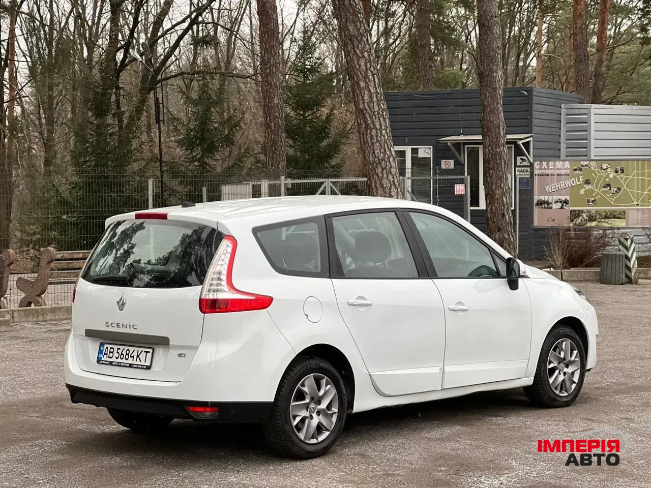 Renault Scenic - фото 18