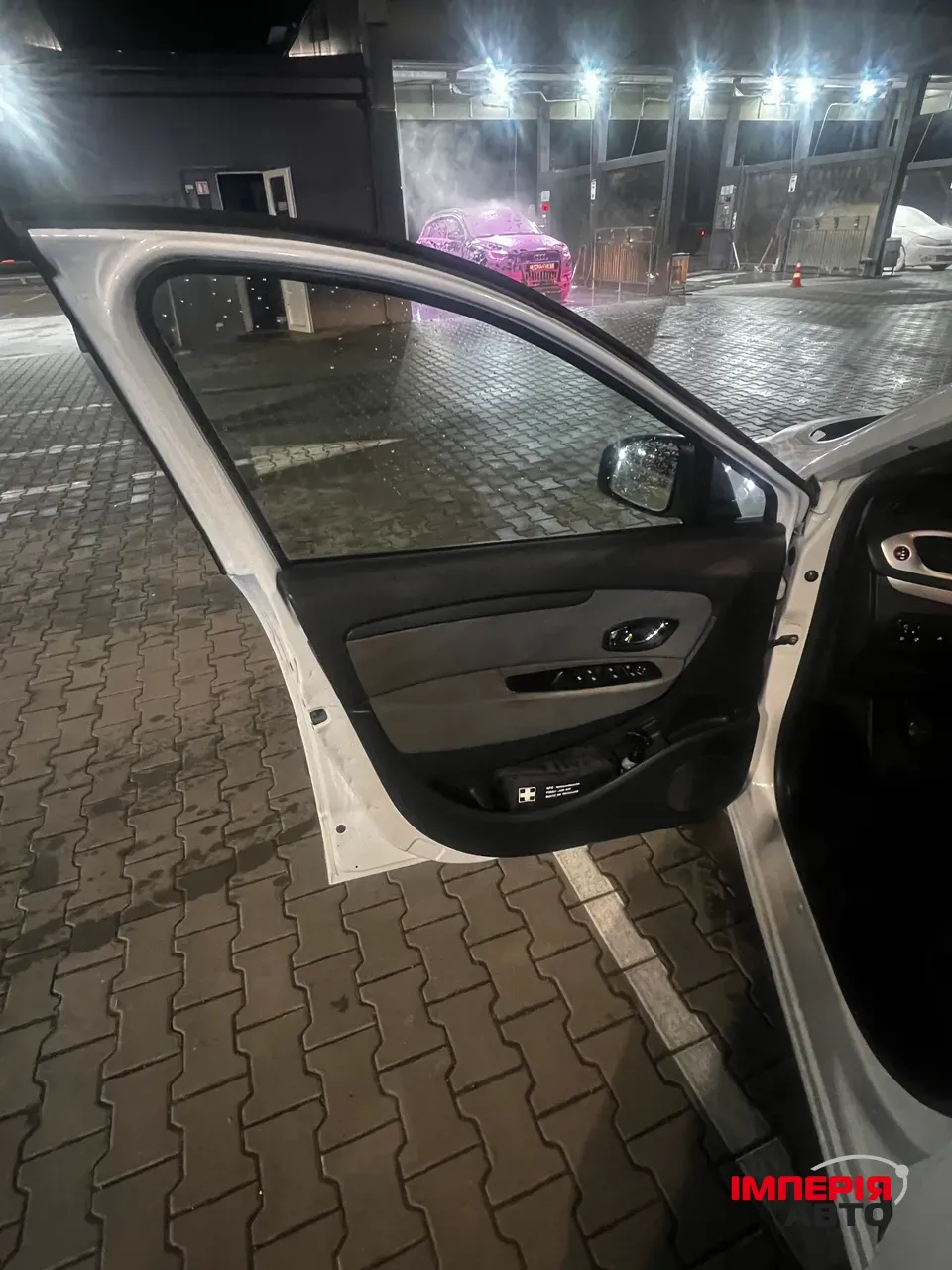 Renault Scenic - фото 12