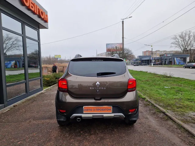 Renault Sandero - фото 4