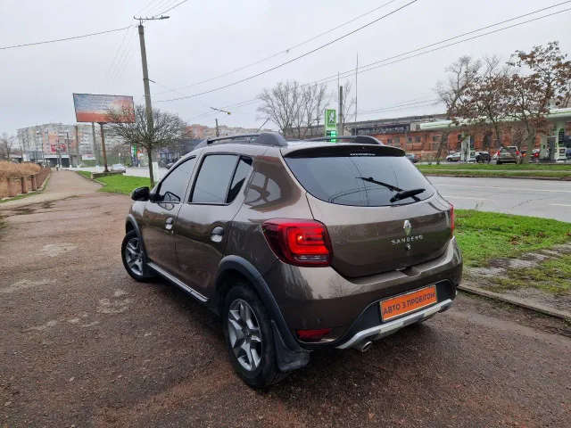Renault Sandero - фото 5
