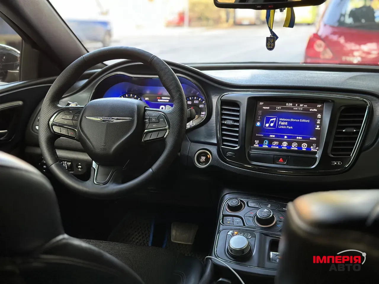 Chrysler 200 - фото 12