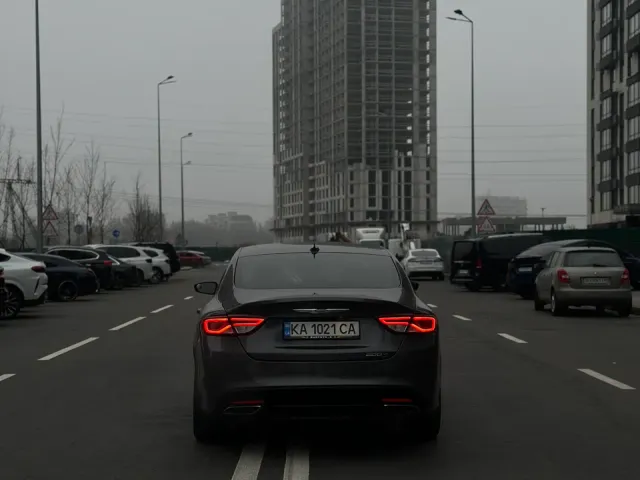 Chrysler 200 - фото 3