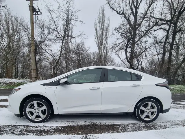 Chevrolet Volt - фото 2