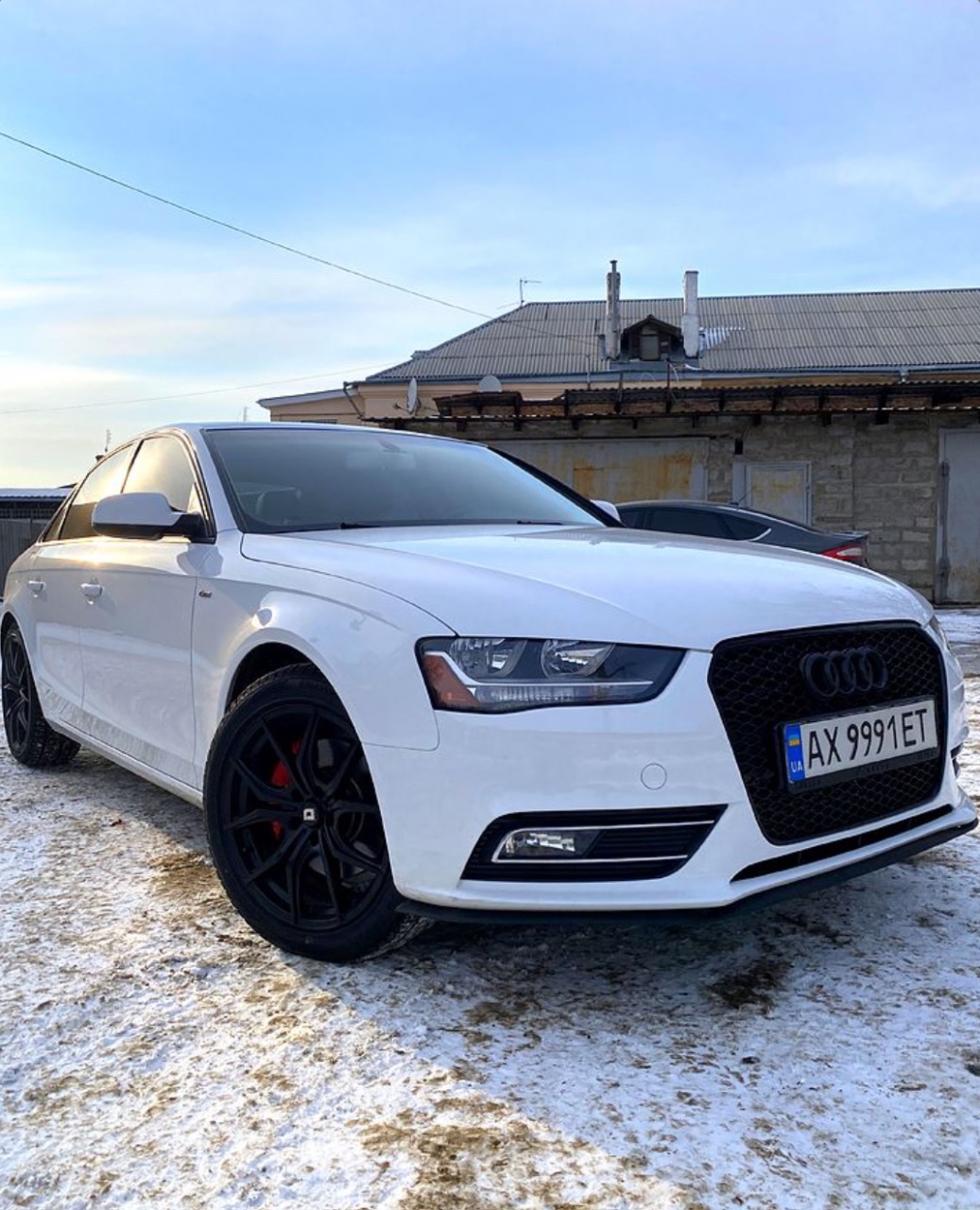 Audi A4 - фото 11