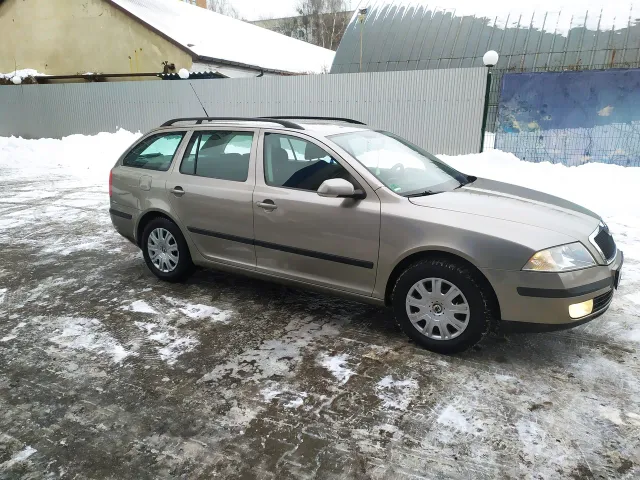 Skoda Octavia - фото 2