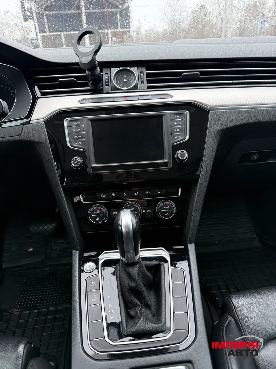 Volkswagen Passat - фото 10