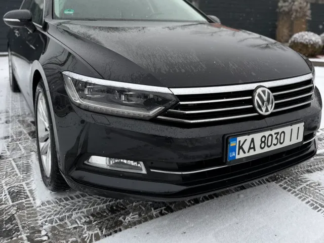 Volkswagen Passat - фото 1
