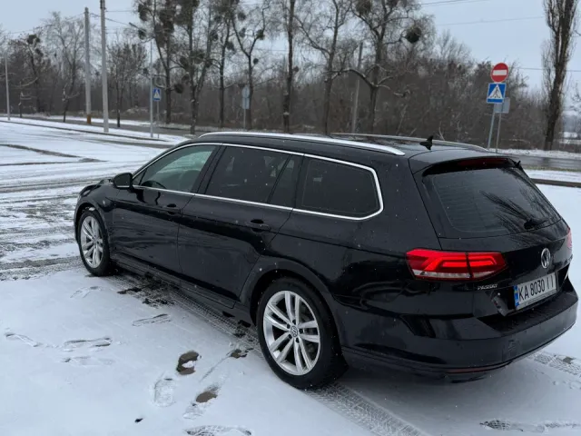 Volkswagen Passat - фото 3