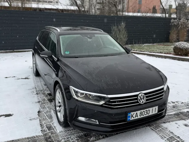 Volkswagen Passat - фото 2