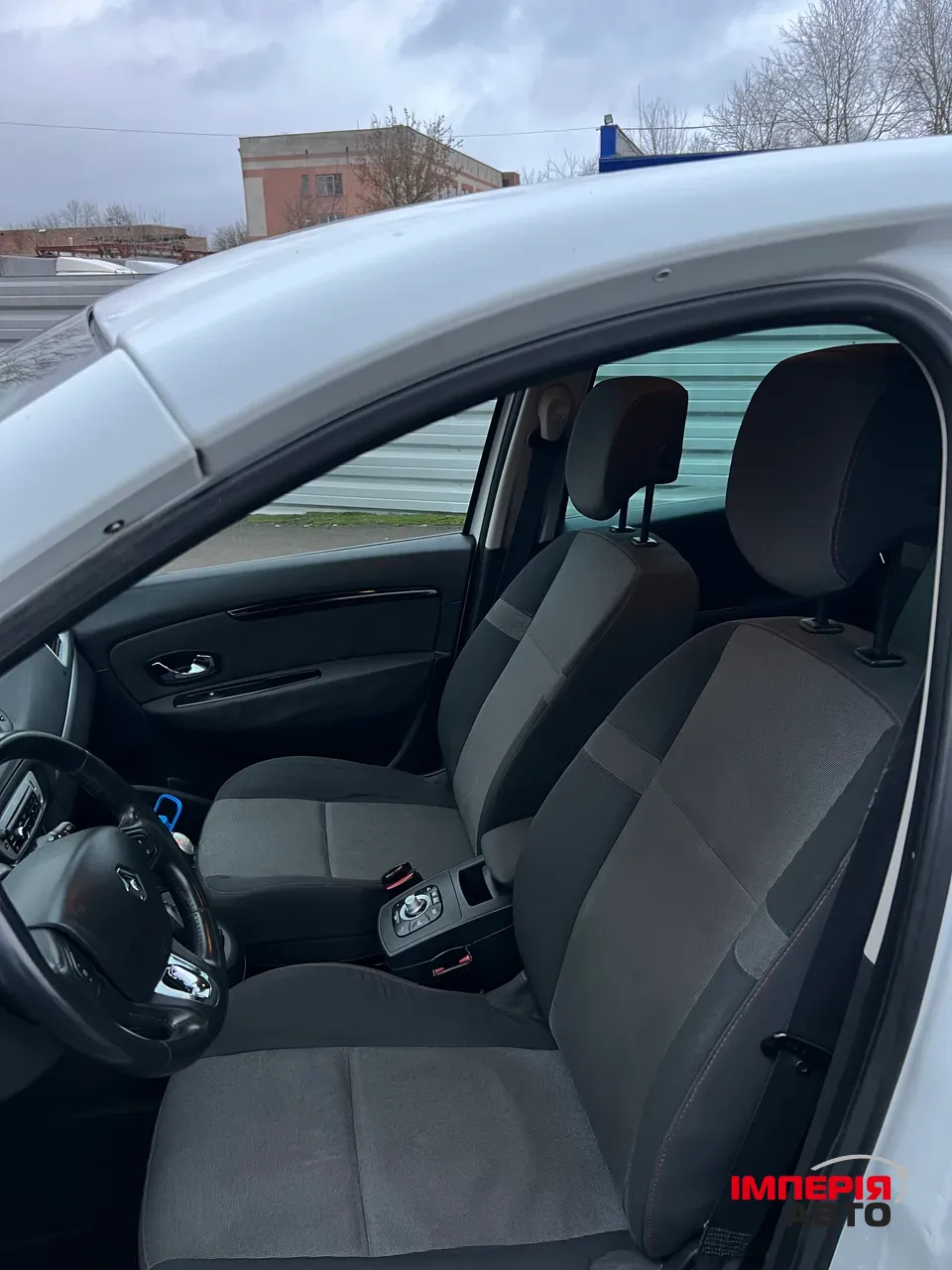 Renault Scenic - фото 20