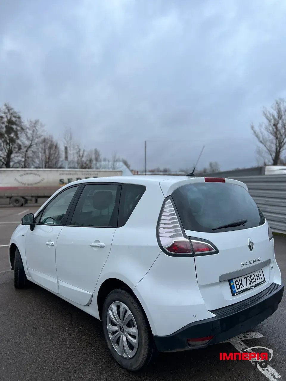 Renault Scenic - фото 4