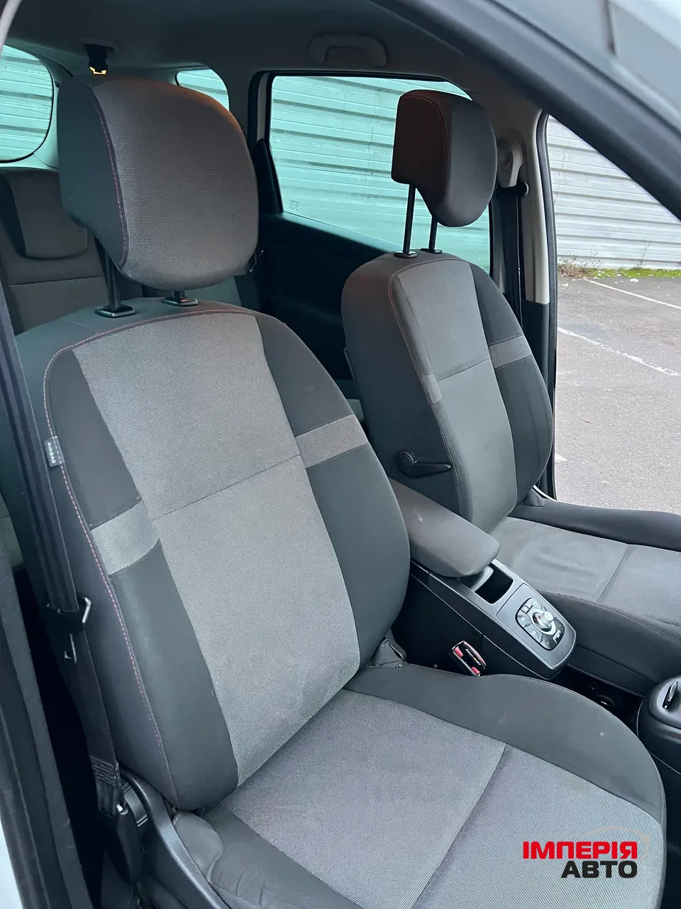 Renault Scenic - фото 29