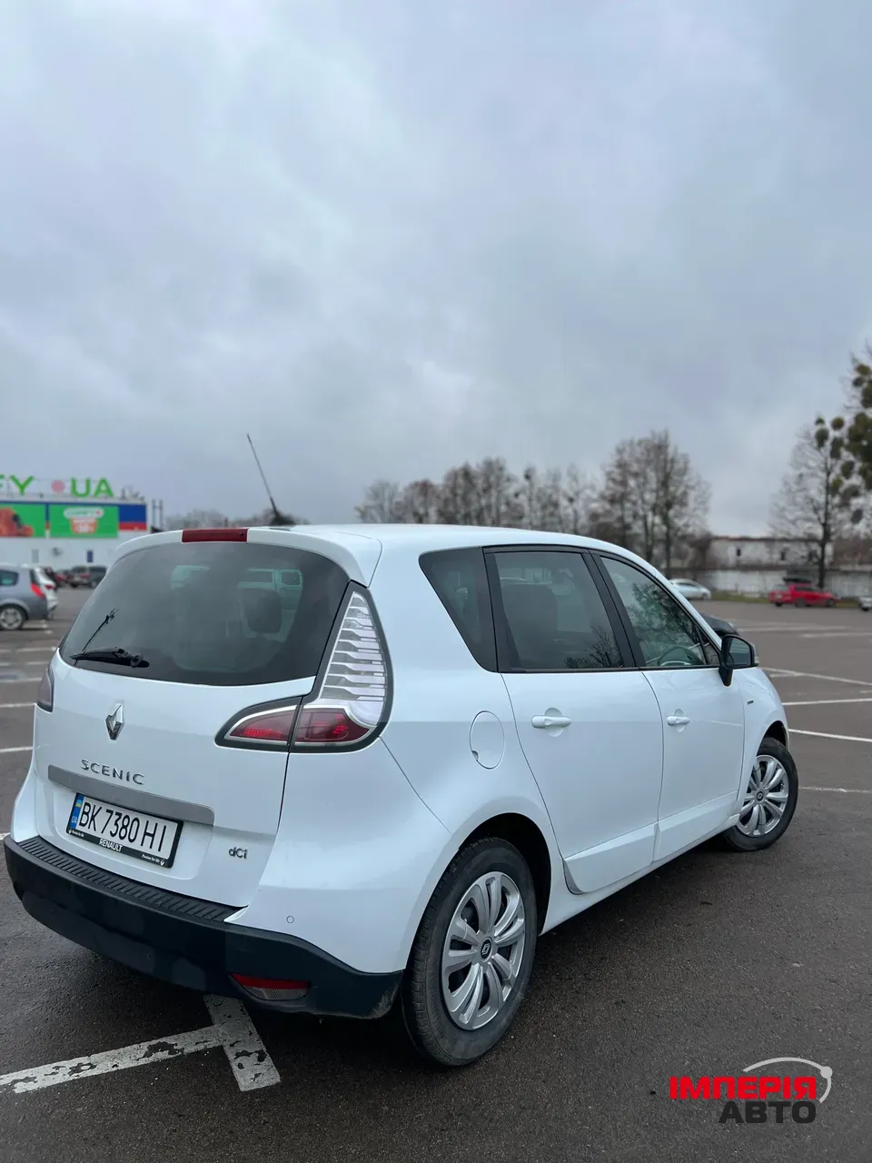 Renault Scenic - фото 7