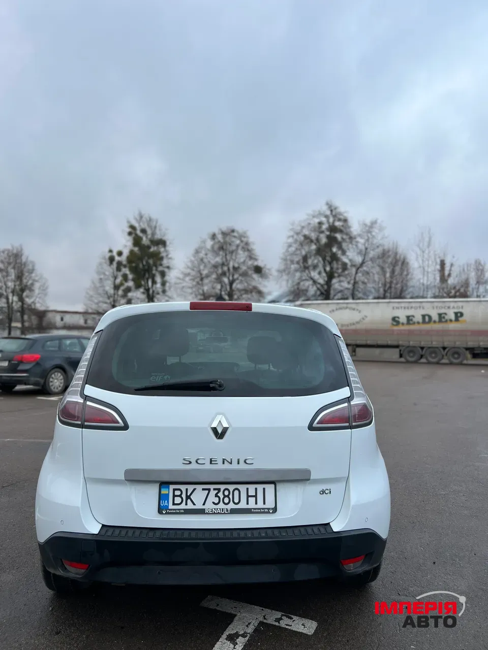 Renault Scenic - фото 6