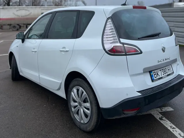 Renault Scenic - фото 5