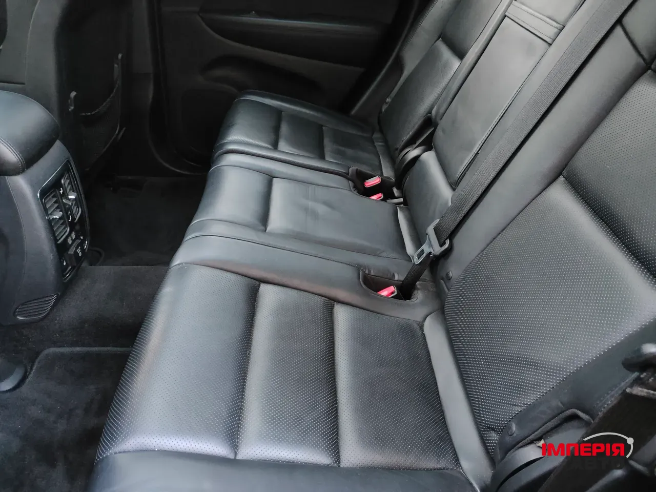 Jeep Grand Cherokee - фото 25