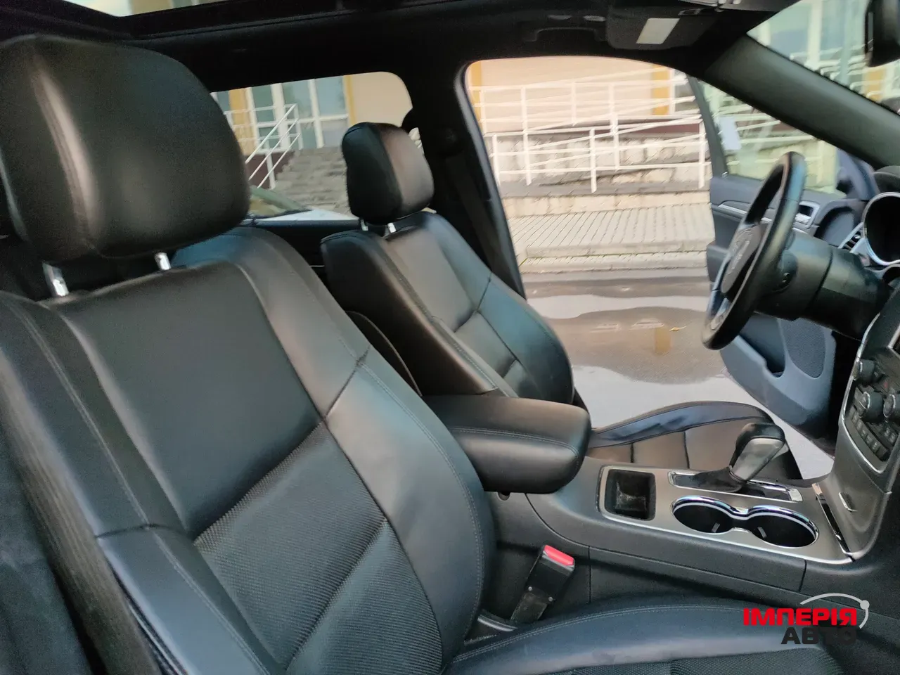 Jeep Grand Cherokee - фото 23