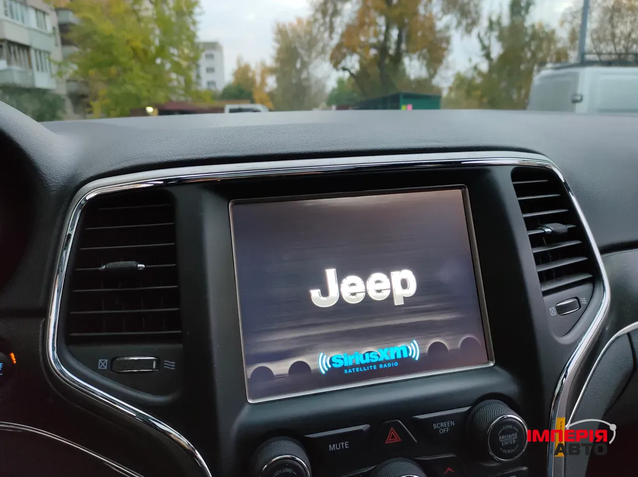 Jeep Grand Cherokee - фото 28