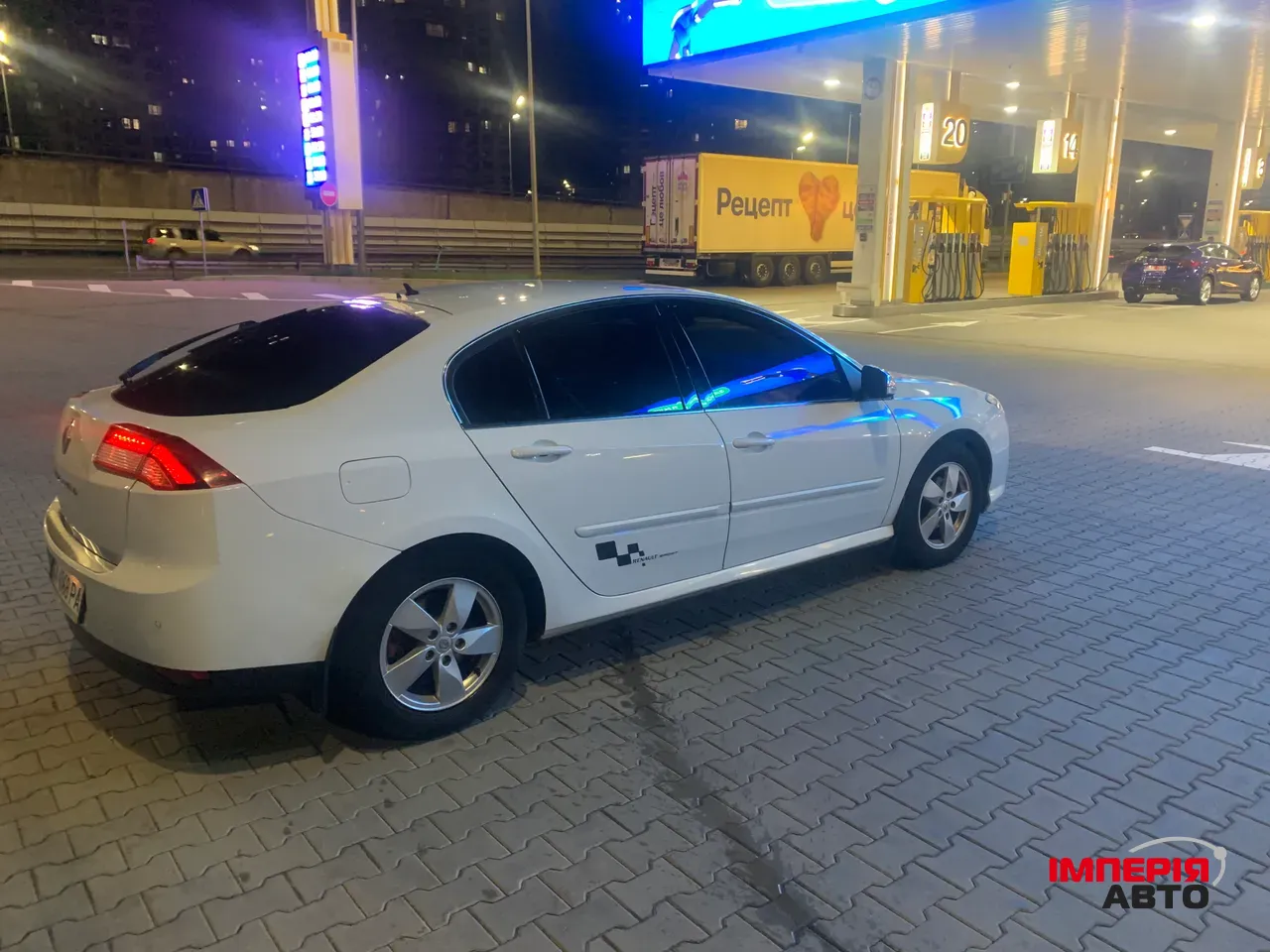 Renault Laguna - фото 6