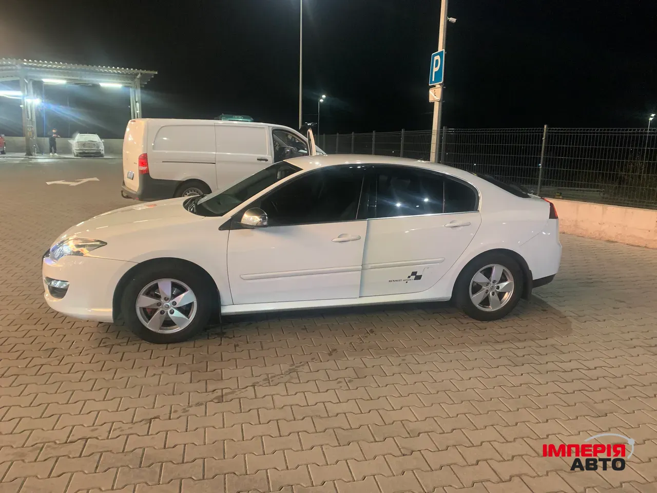 Renault Laguna - фото 12