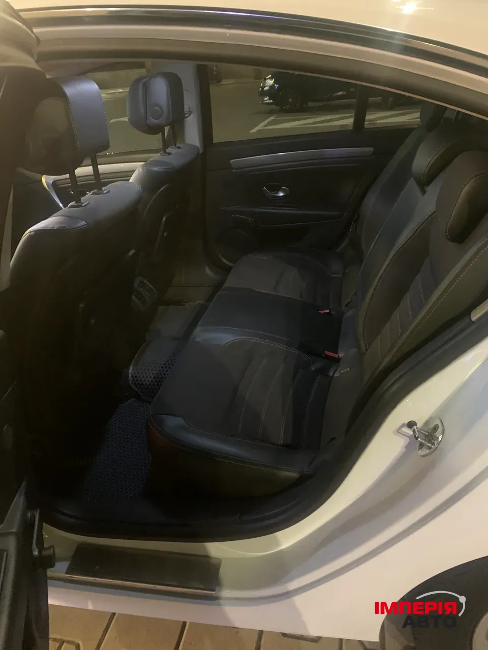 Renault Laguna - фото 17