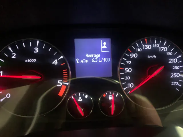 Renault Laguna - фото 4