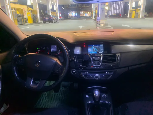 Renault Laguna - фото 3