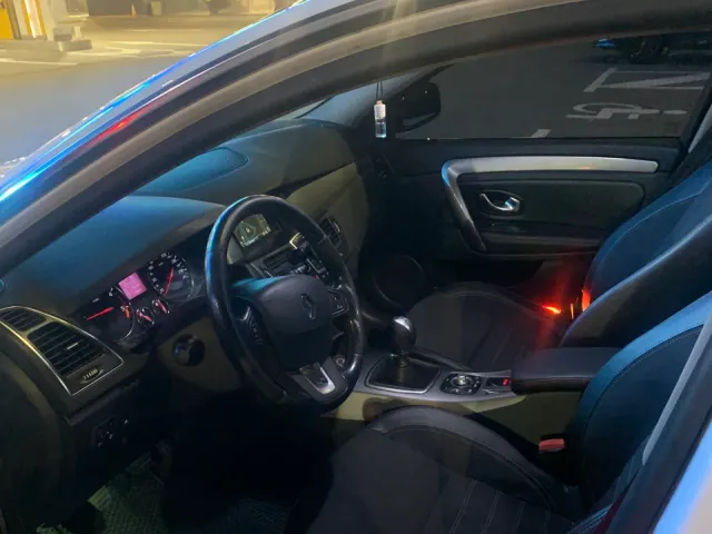 Renault Laguna - фото 5