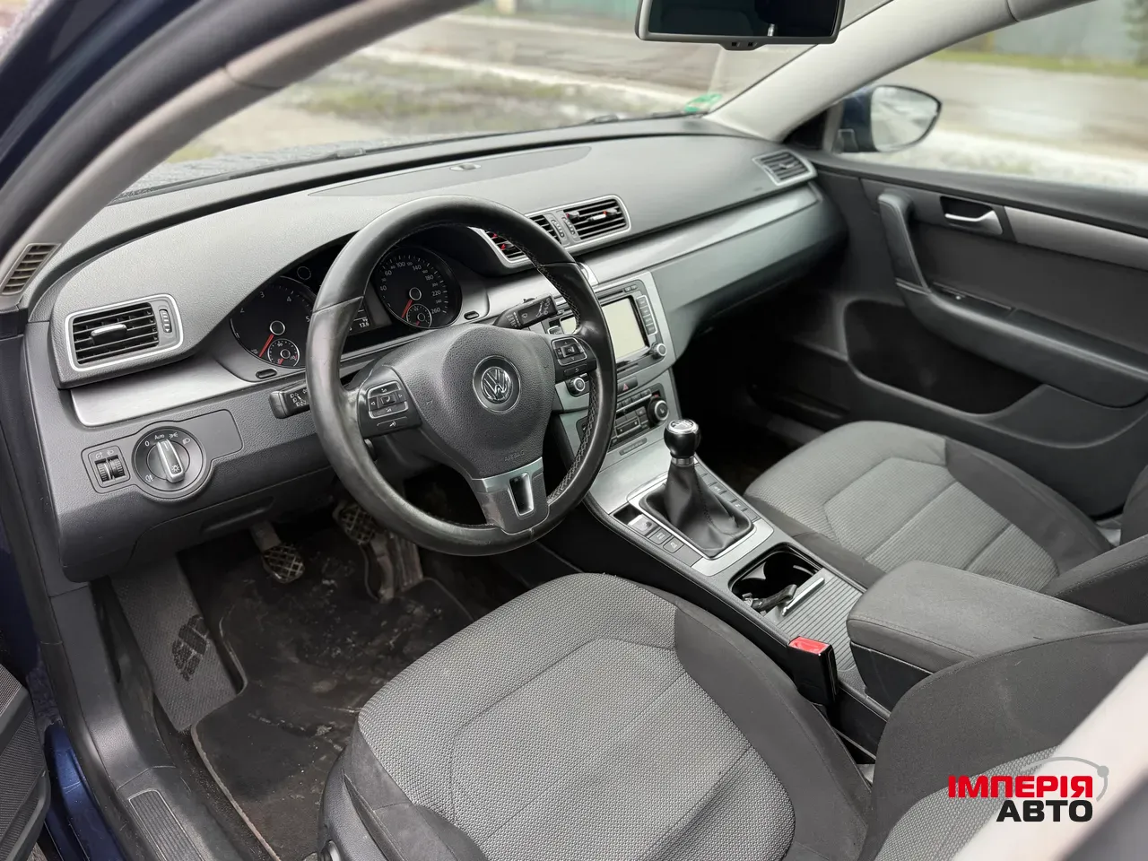 Volkswagen Passat - фото 7