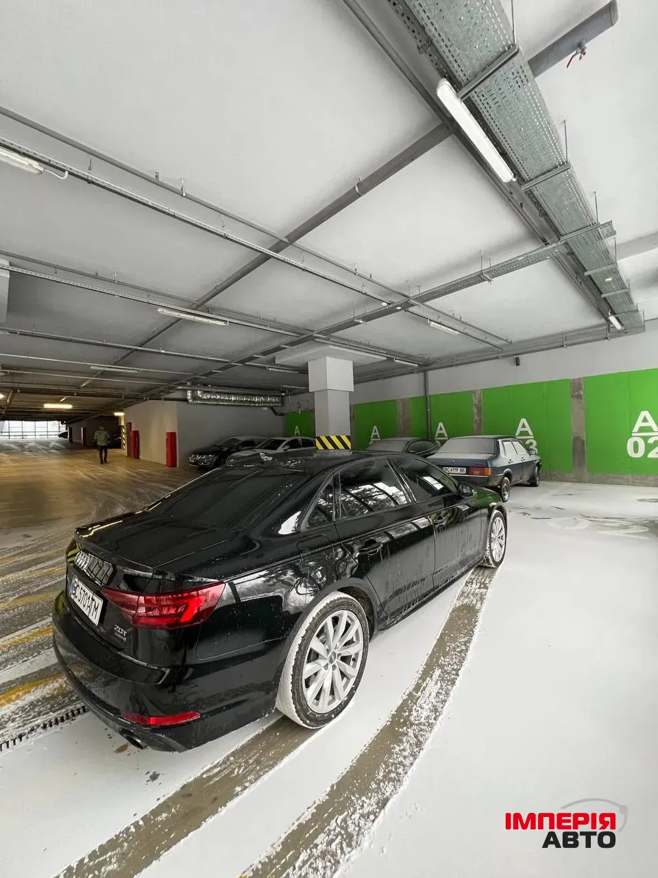 Audi A4 - фото 11