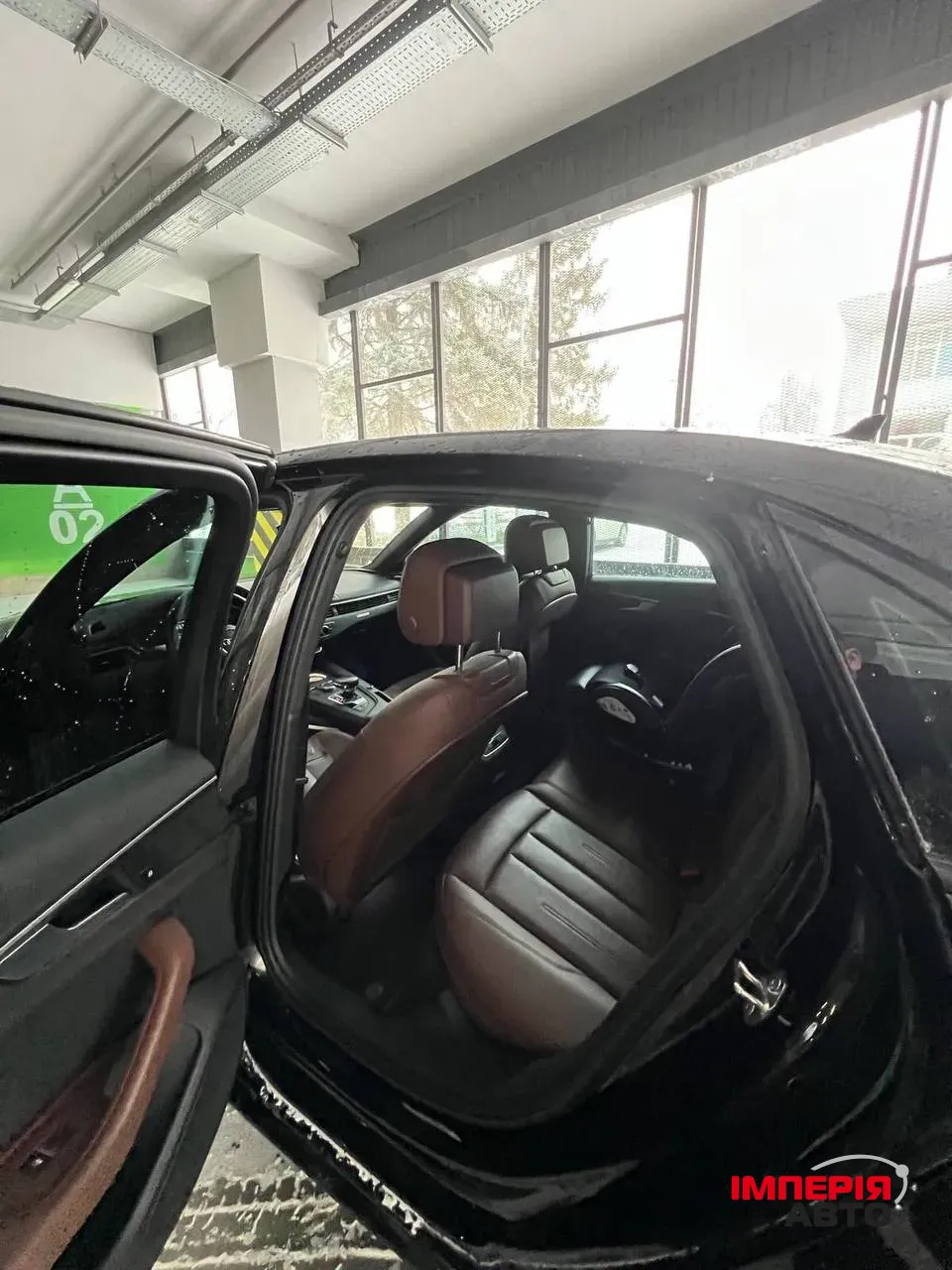 Audi A4 - фото 7