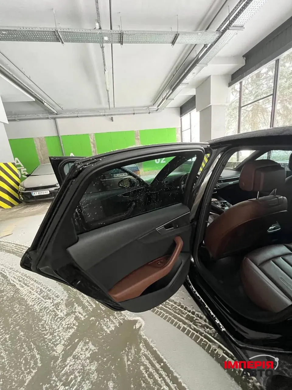 Audi A4 - фото 8