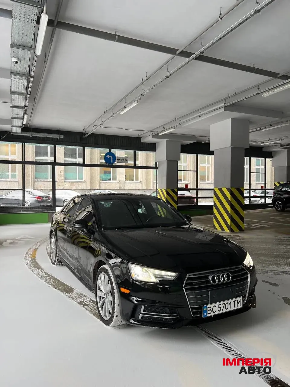 Audi A4 - фото 1