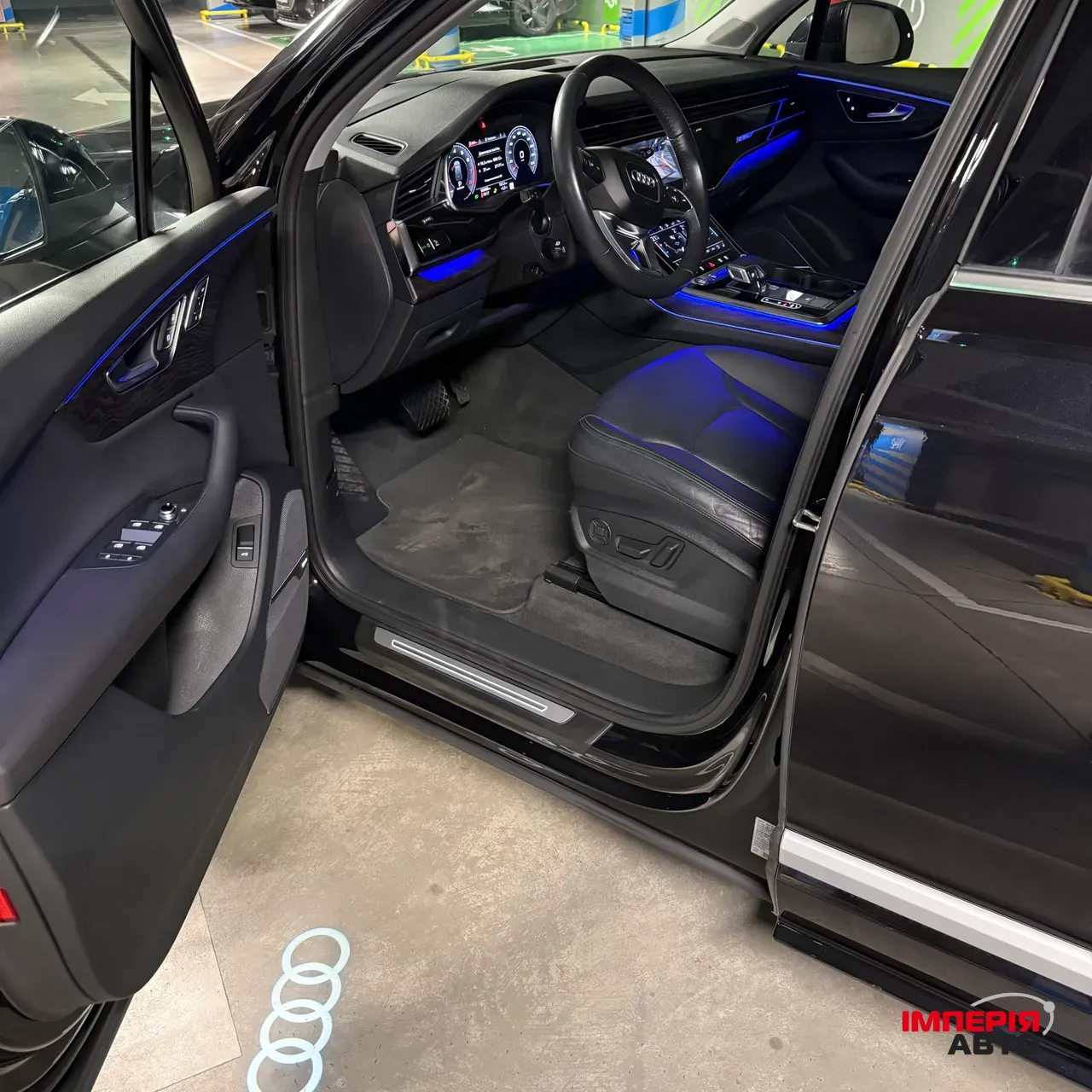 Audi Q7 - фото 11