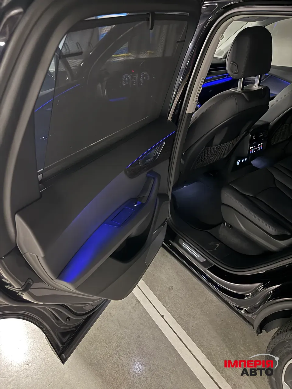 Audi Q7 - фото 15