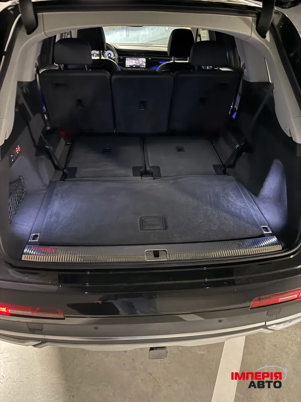 Audi Q7 - фото 21